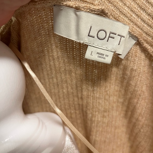 LOFT camel color mid length cardigan smoke free home no damage clean - Picture 4 of 4